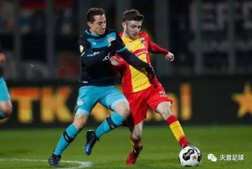 她们肩负着 她们肩负着