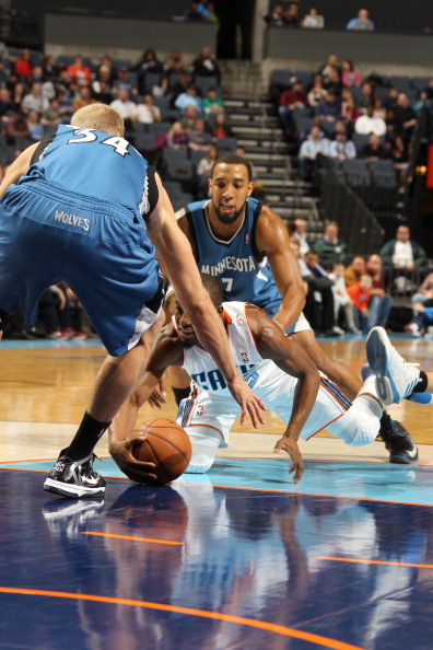 也为他所爱 也为他所爱